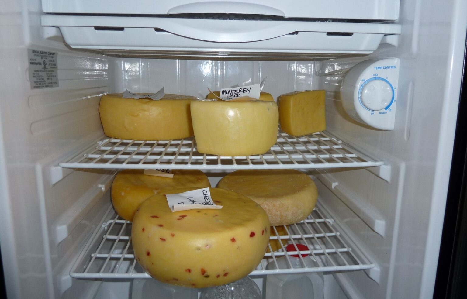 How To Store Cheese In Refrigerator