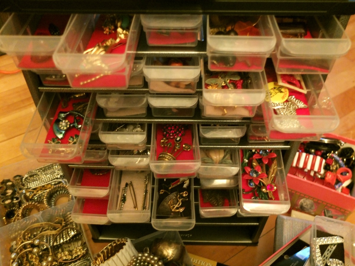 How To Store Costume Jewelry