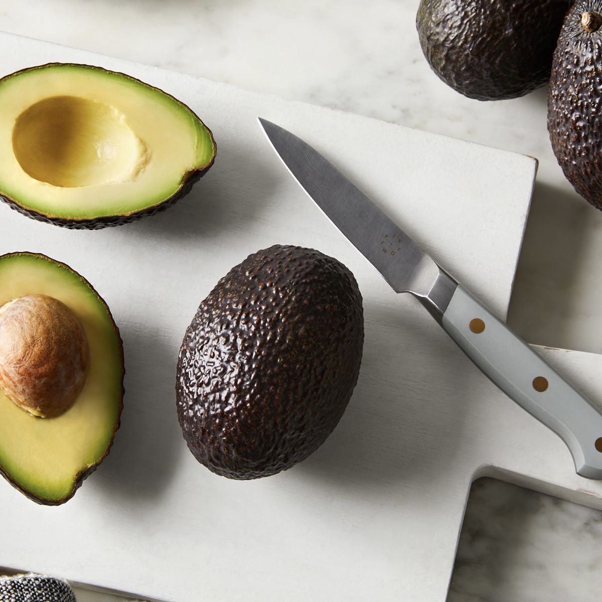 How To Store Cut Avocados In The Refrigerator