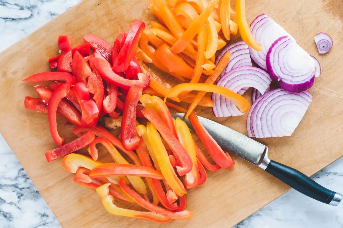 How To Store Cut Peppers And Onions