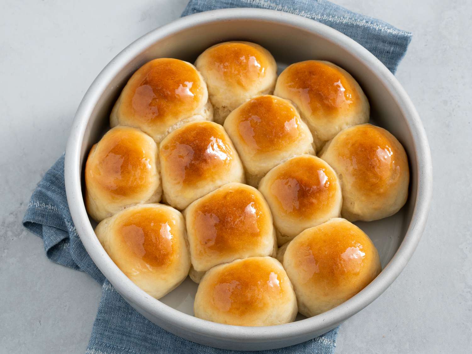 How To Store Dinner Rolls 1696865127 