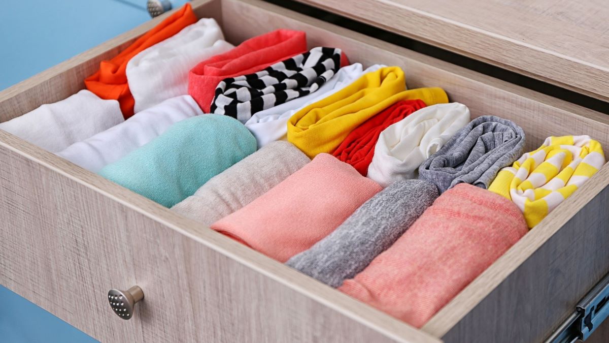 How To Store Folded Clothes In Closet