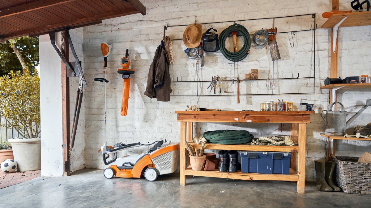 How To Store Garden Tools In Garage