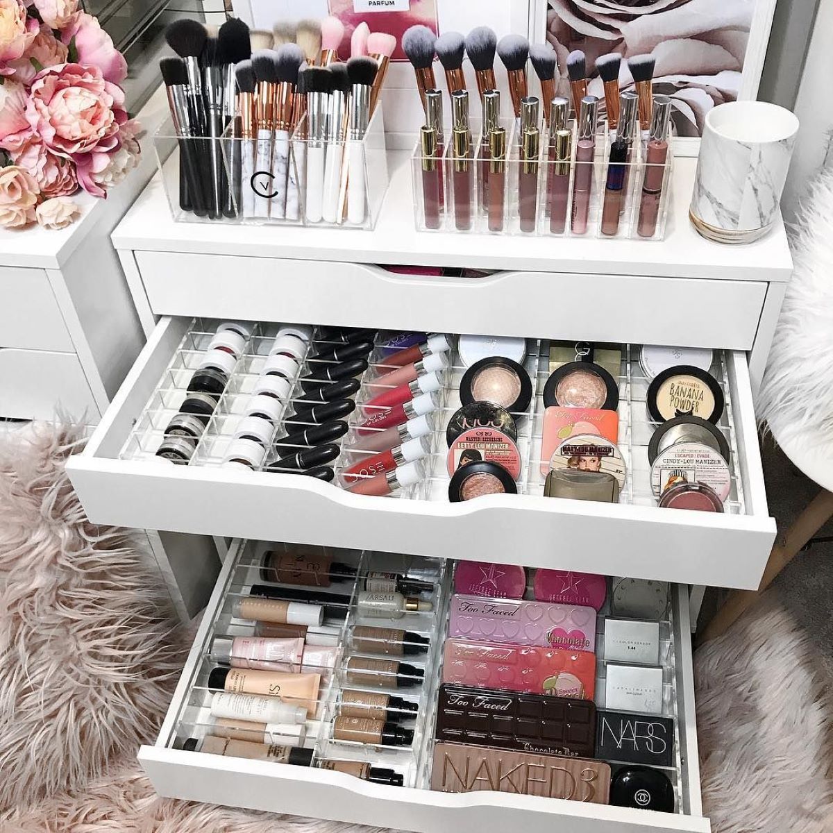 How To Store Makeup