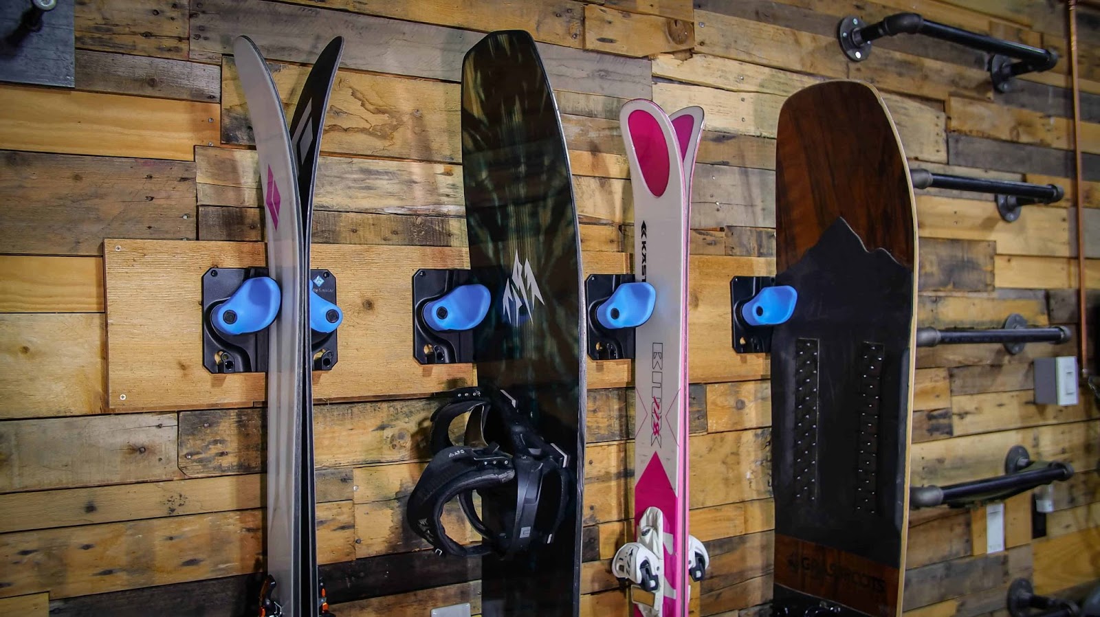How To Store Skis In The Garage