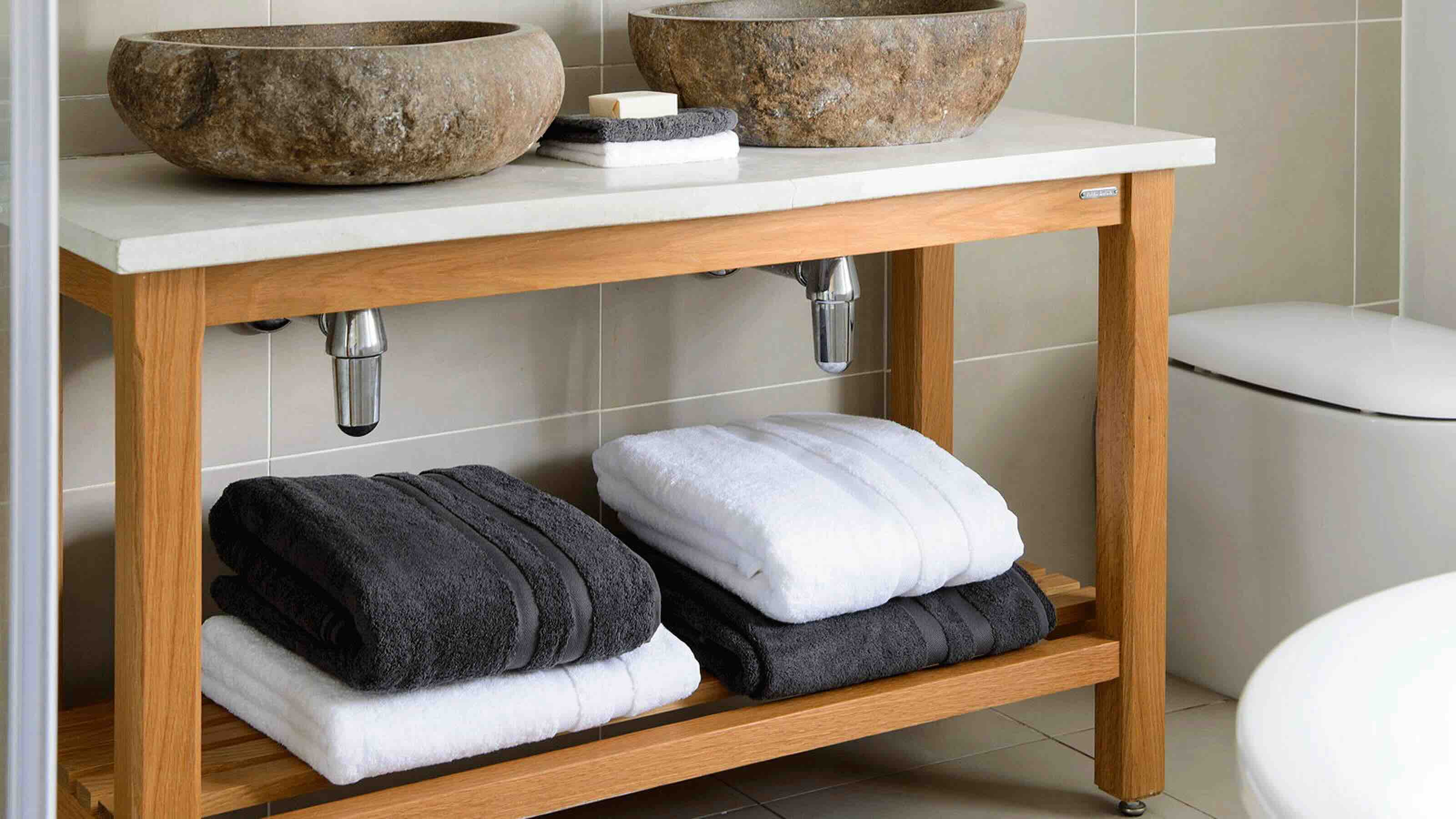 How To Store Towels In A Small Bathroom