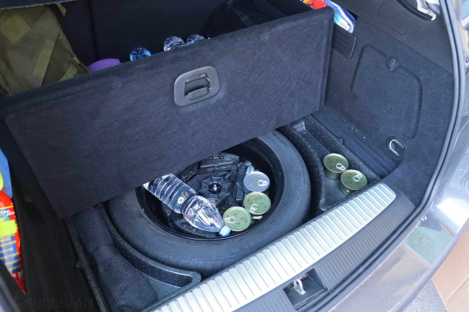 How To Store Water In Your Car