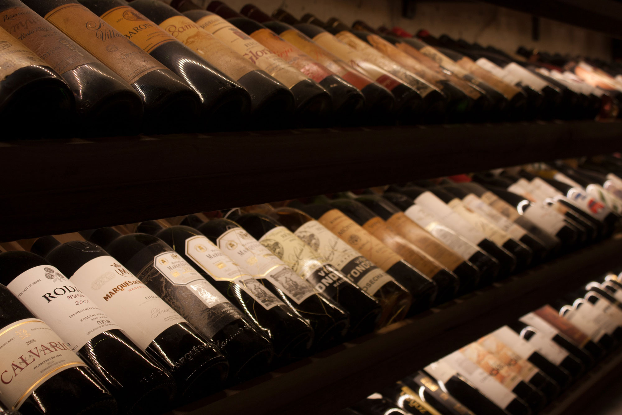 How To Store Wine Properly