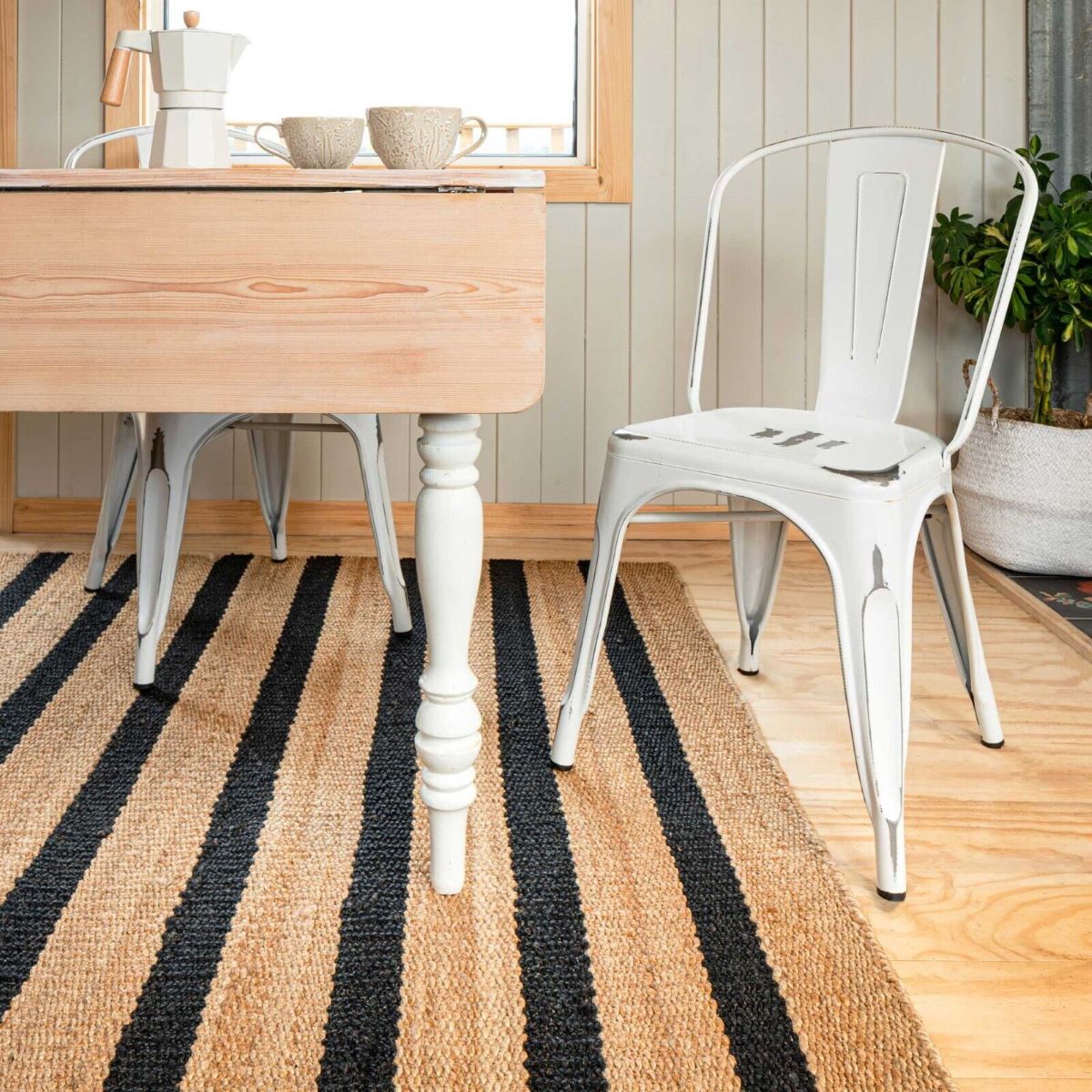 How To Strip Rugs