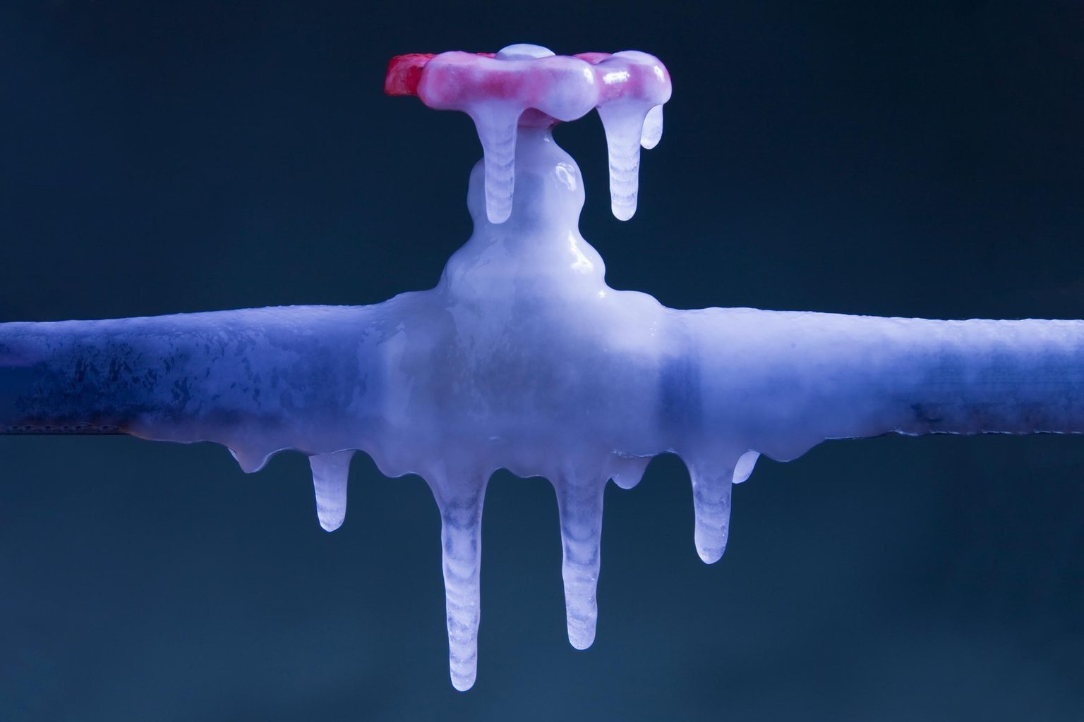 How To Thaw Frozen Plumbing Pipes