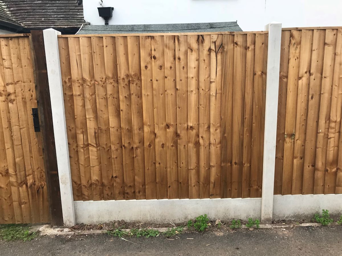 How Wide Is A Fence Panel