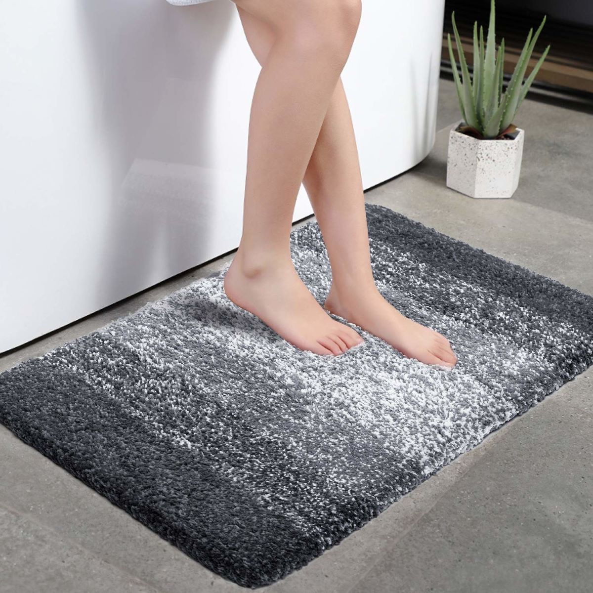 What Are The Best Bathroom Rugs