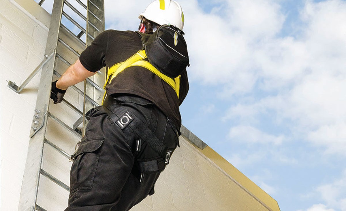 What Are The OSHA Regulations And Guidelines For Ascending Descending A Ladder