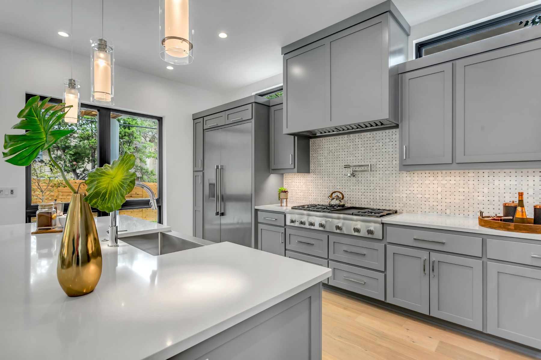 What Color Countertops Go Best With Gray Cabinets