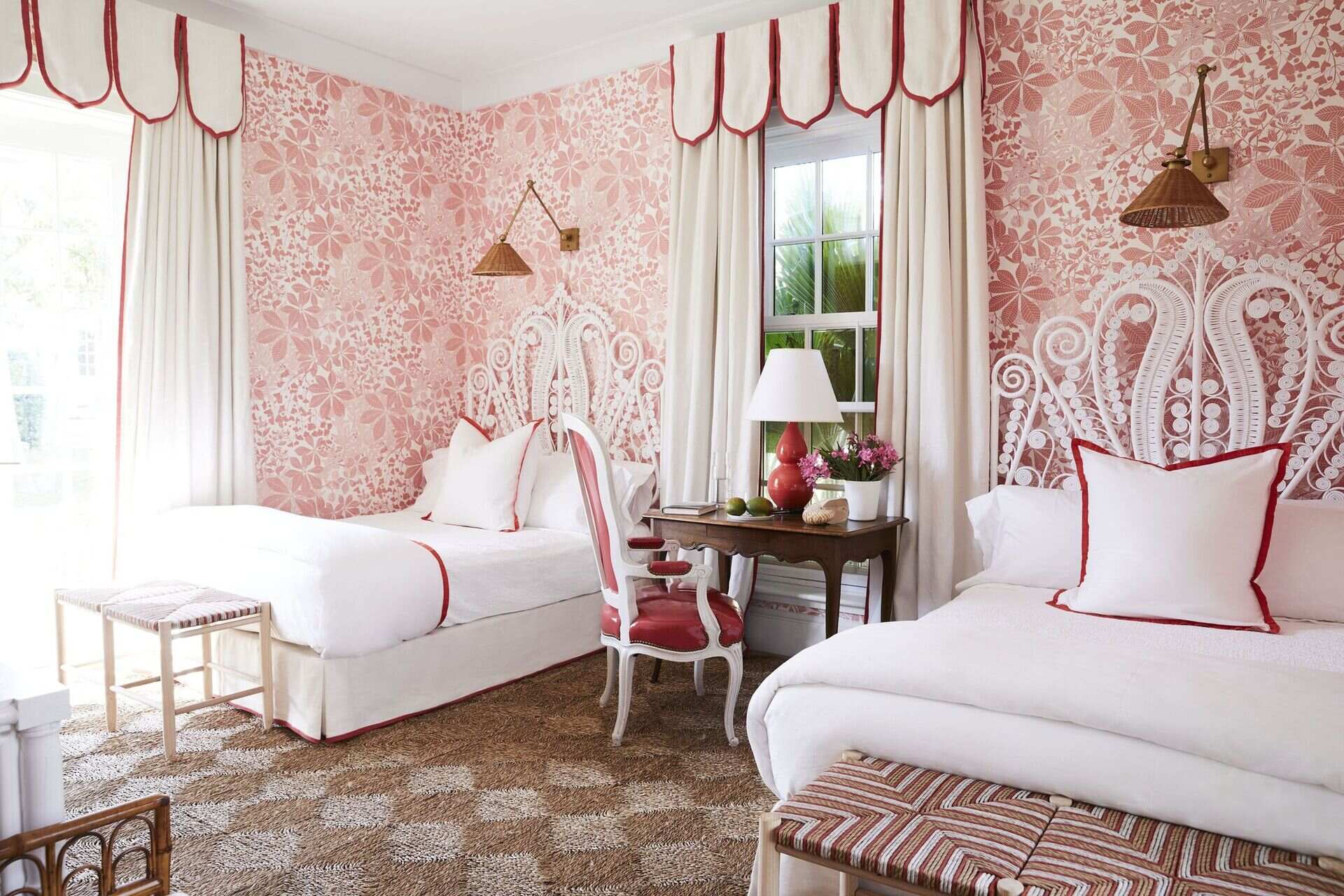 What Color Curtains For Pink Walls