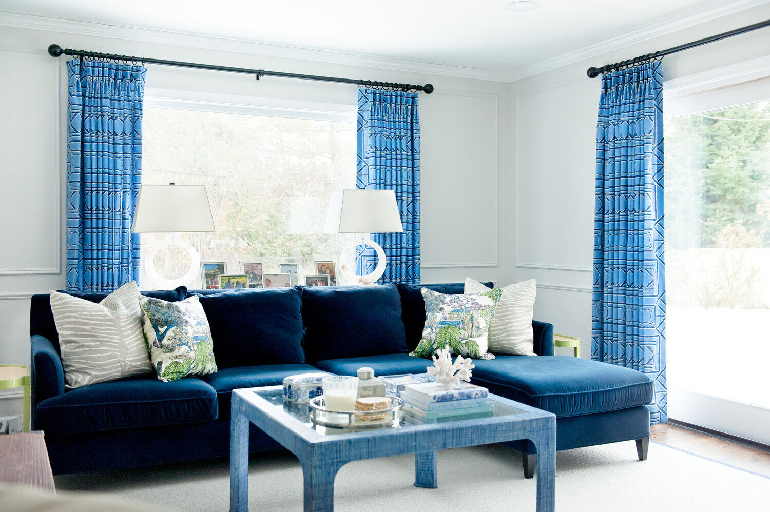 What Color Curtains Go With Blue Couch