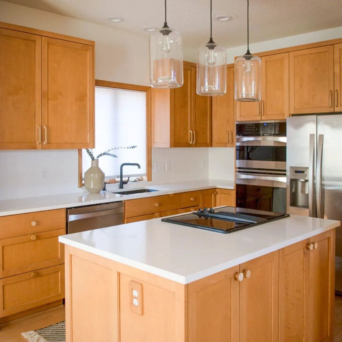 What Color Of Countertops Go With Light Wood Cabinets