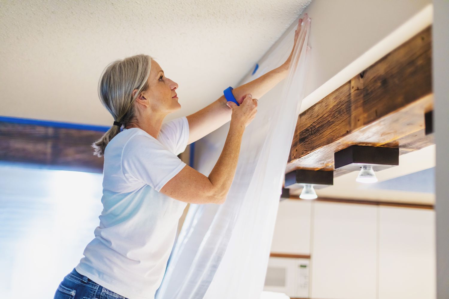 What Do You Paint First: Ceiling Or Walls?