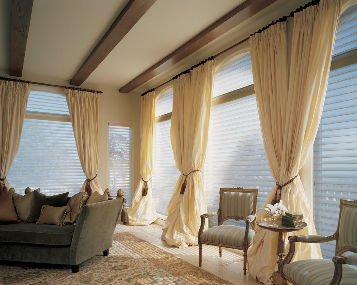 What Is The Difference Between Drapes And Curtains
