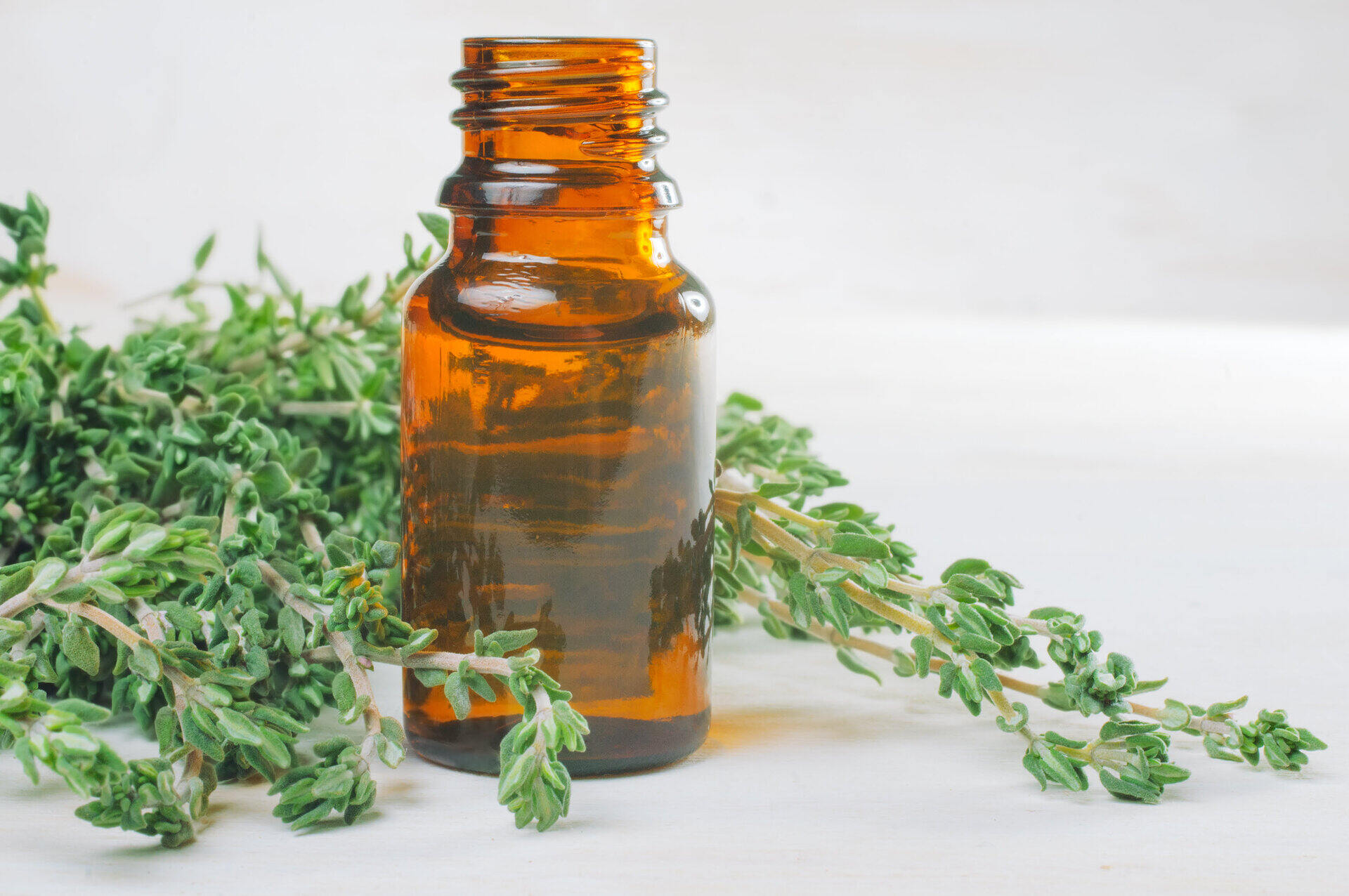 What Is White Thyme Oil Used For