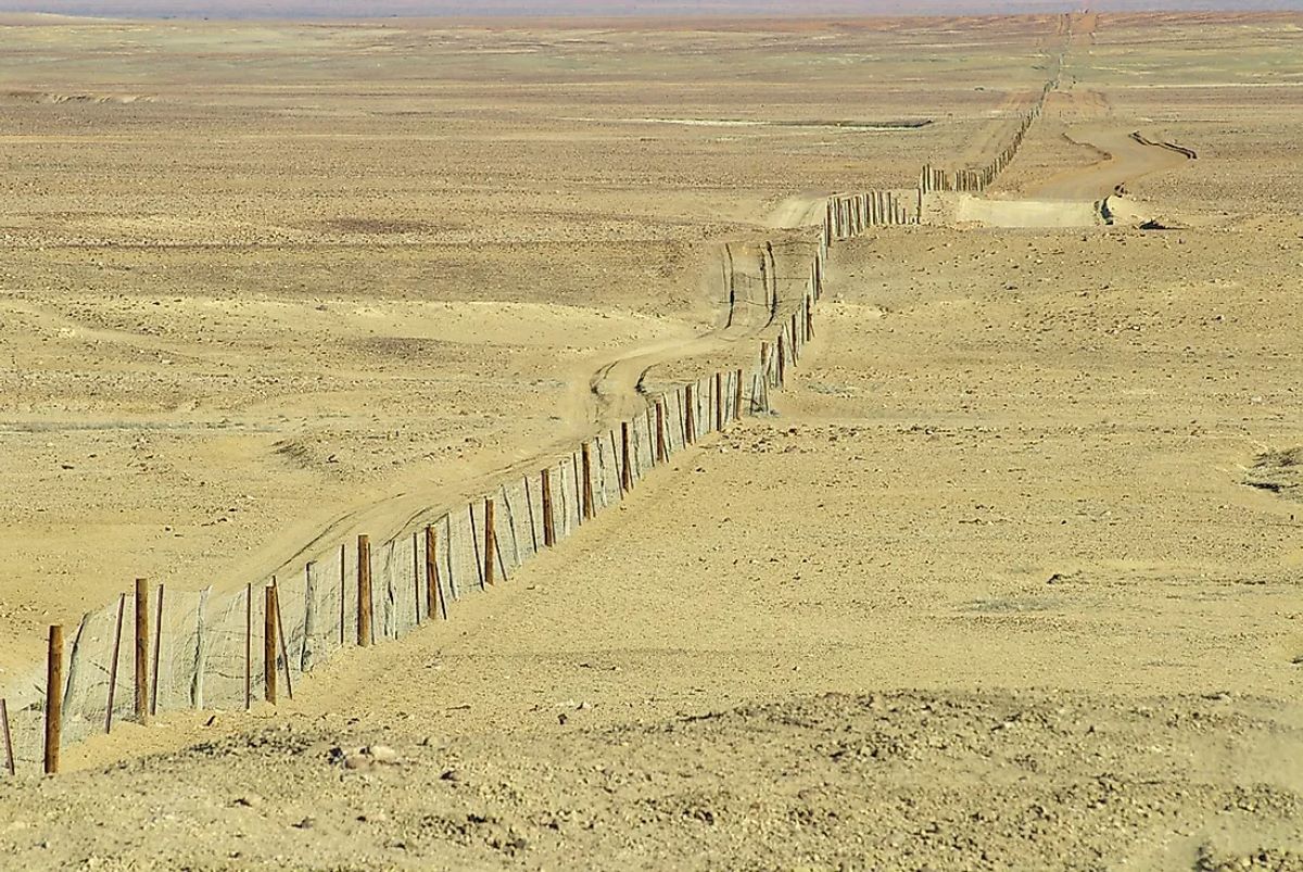 Where Is The Longest Fence In The World