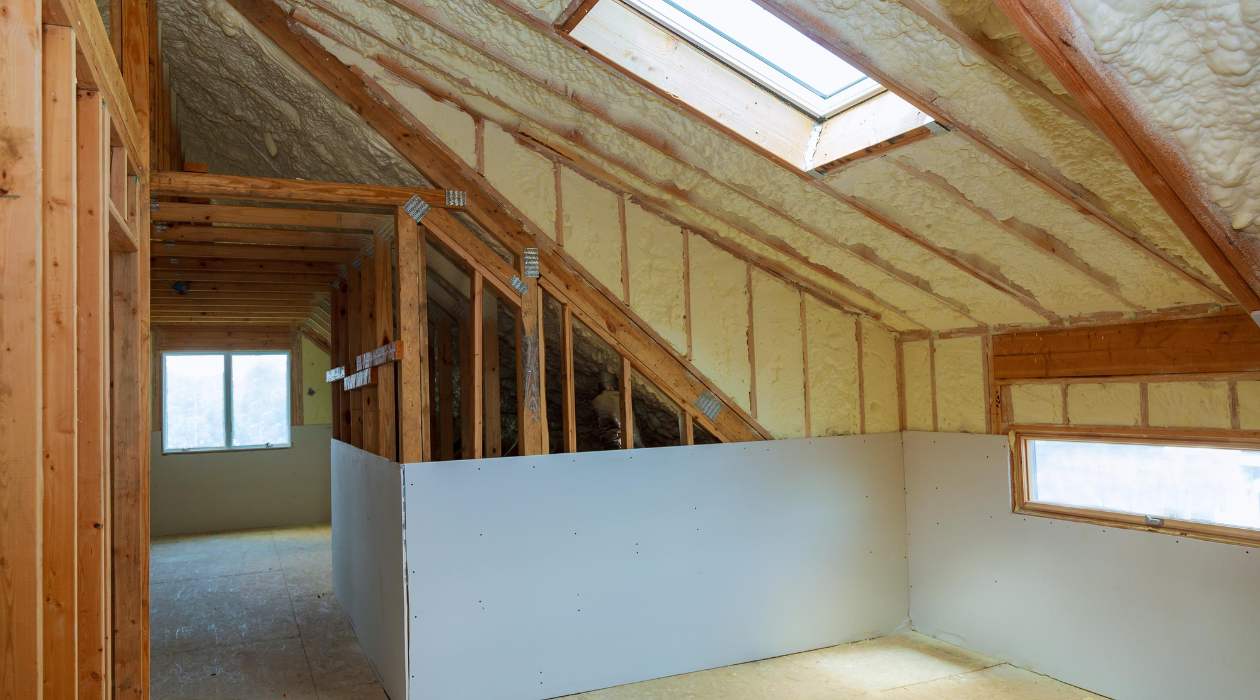 Who Can Install Insulation In The Attic