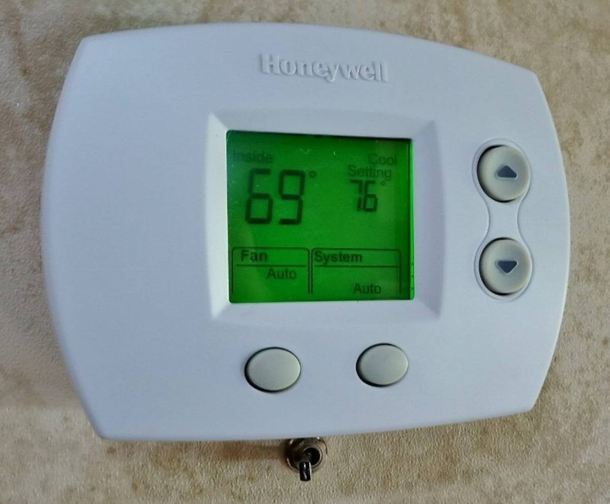 10 Best RV Digital Thermostat For 2024