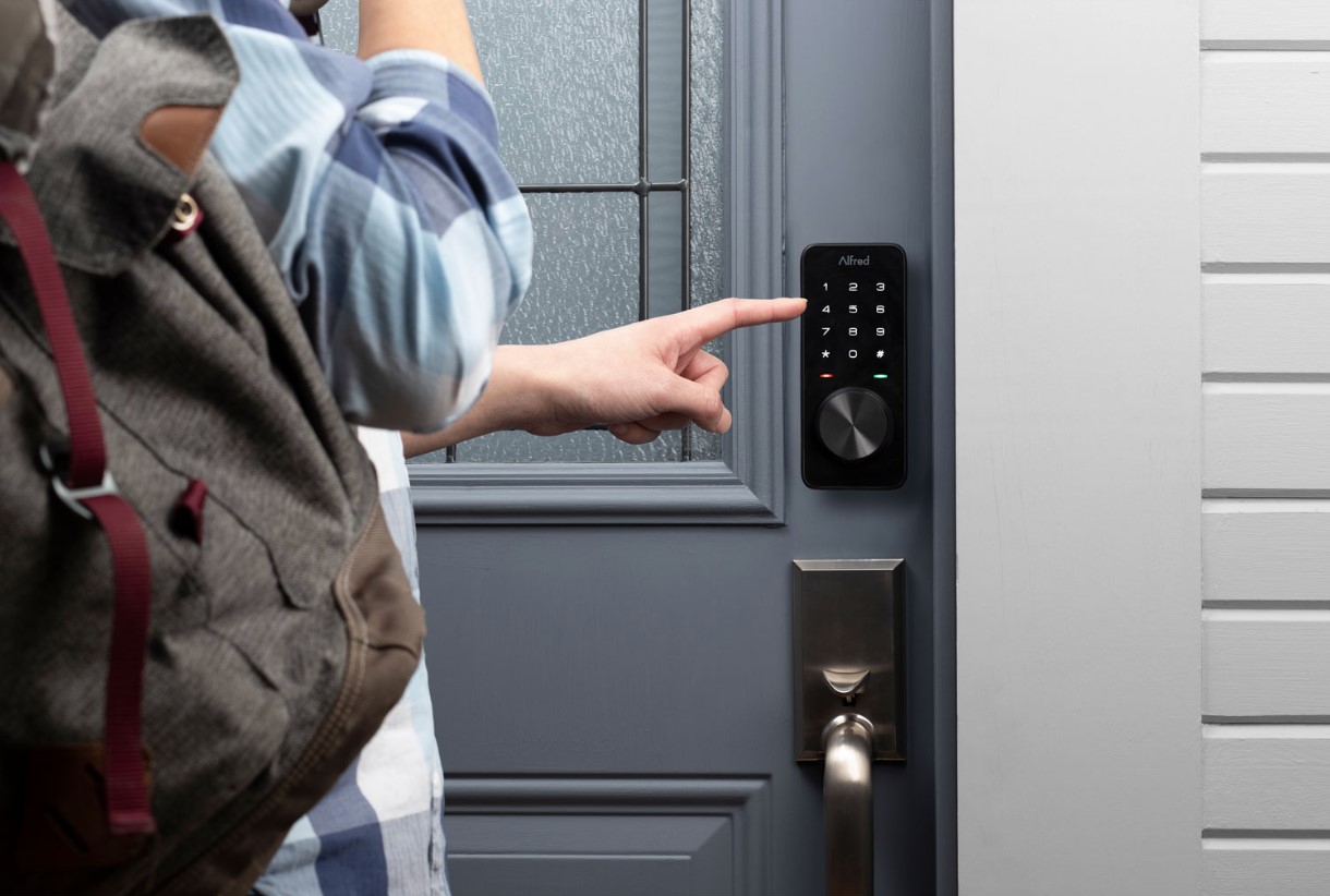 11 Best Smart Home Door Lock For 2023