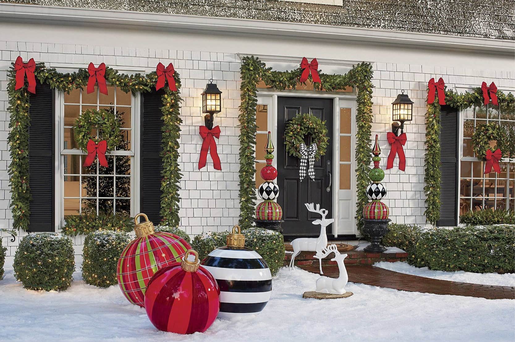 14 Amazing Front Porch Christmas Decor For 2023
