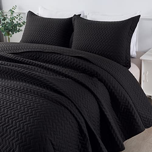 Black Queen Quilt Bedding Set with 2 Pillow Cases