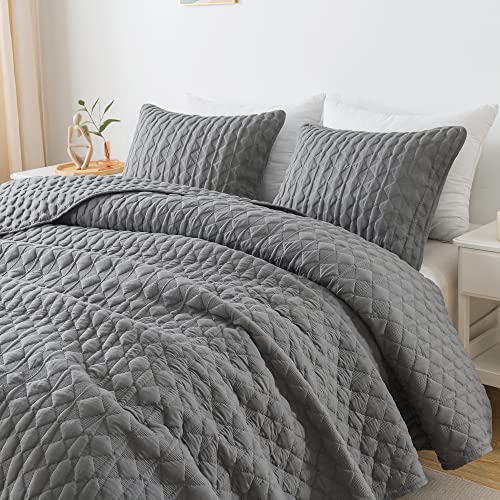 Dark Grey Quilt Queen Size Bedding Sets