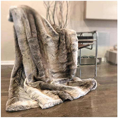 Eikei Luxury Faux Fur Throw Blanket