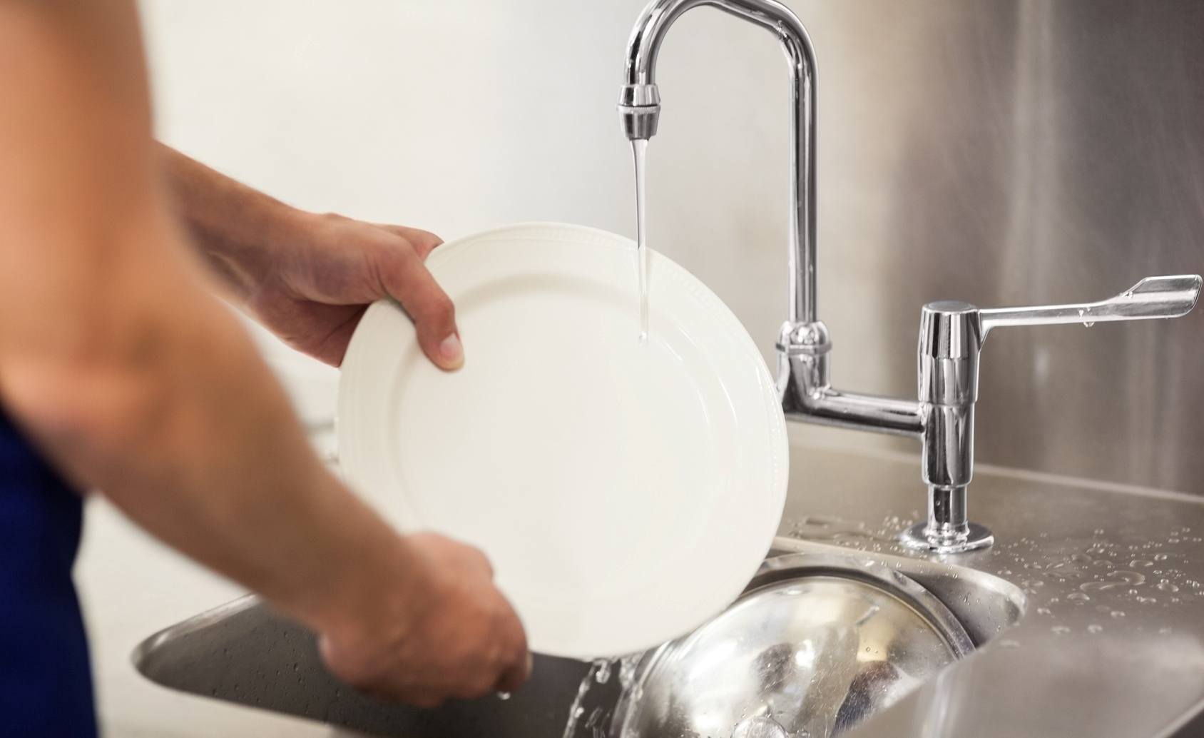Guidelines For Washing Tableware In A Three-Compartment Sink