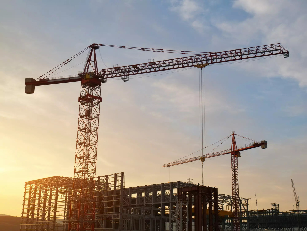 How Are Construction Cranes Assembled