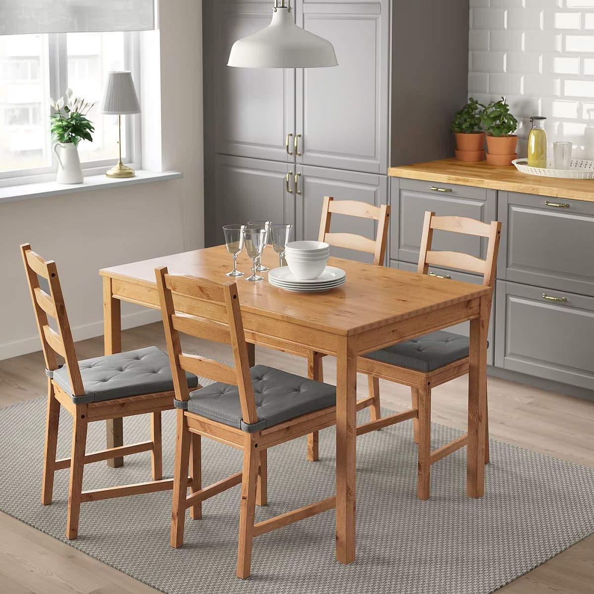 How Can You Enhance The Comfort Of Dining Room Chairs?