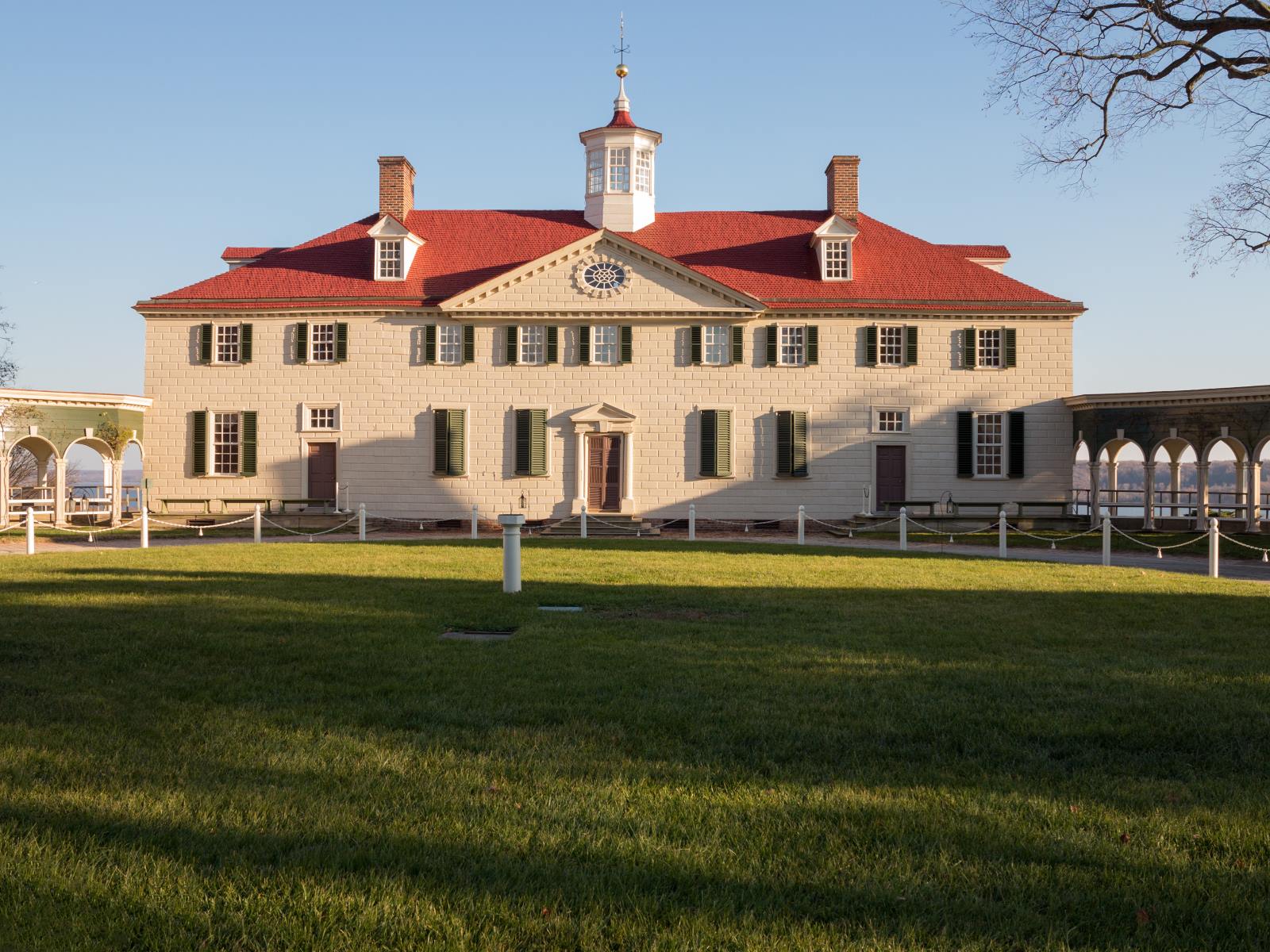 How Did George Washington Design The House He Lived In During Most Of His Presidency?