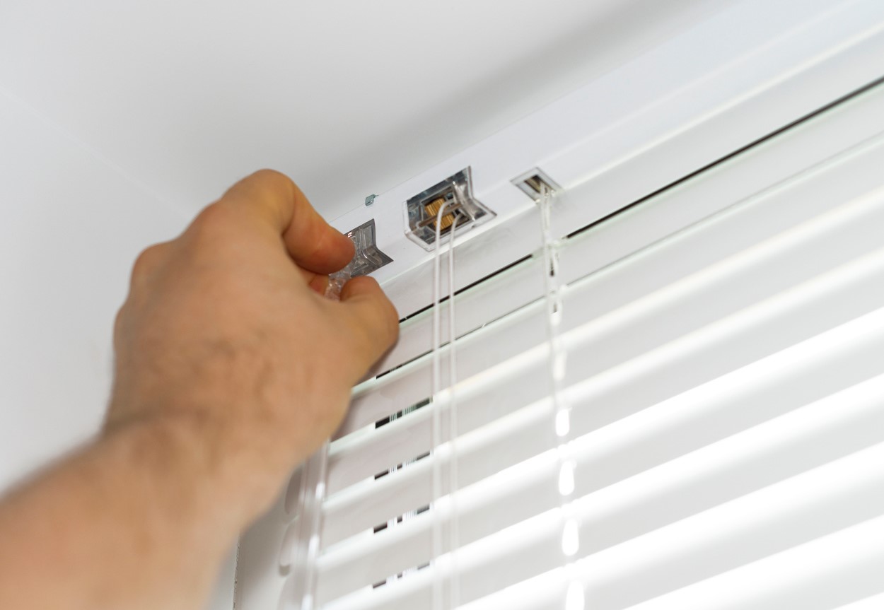 How Long Does It Take To Install Blinds
