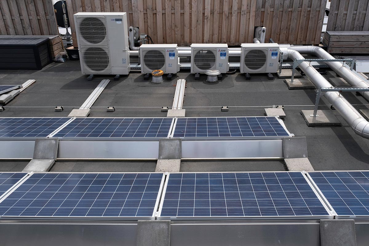 How Solar-Powered Air Conditioning Works