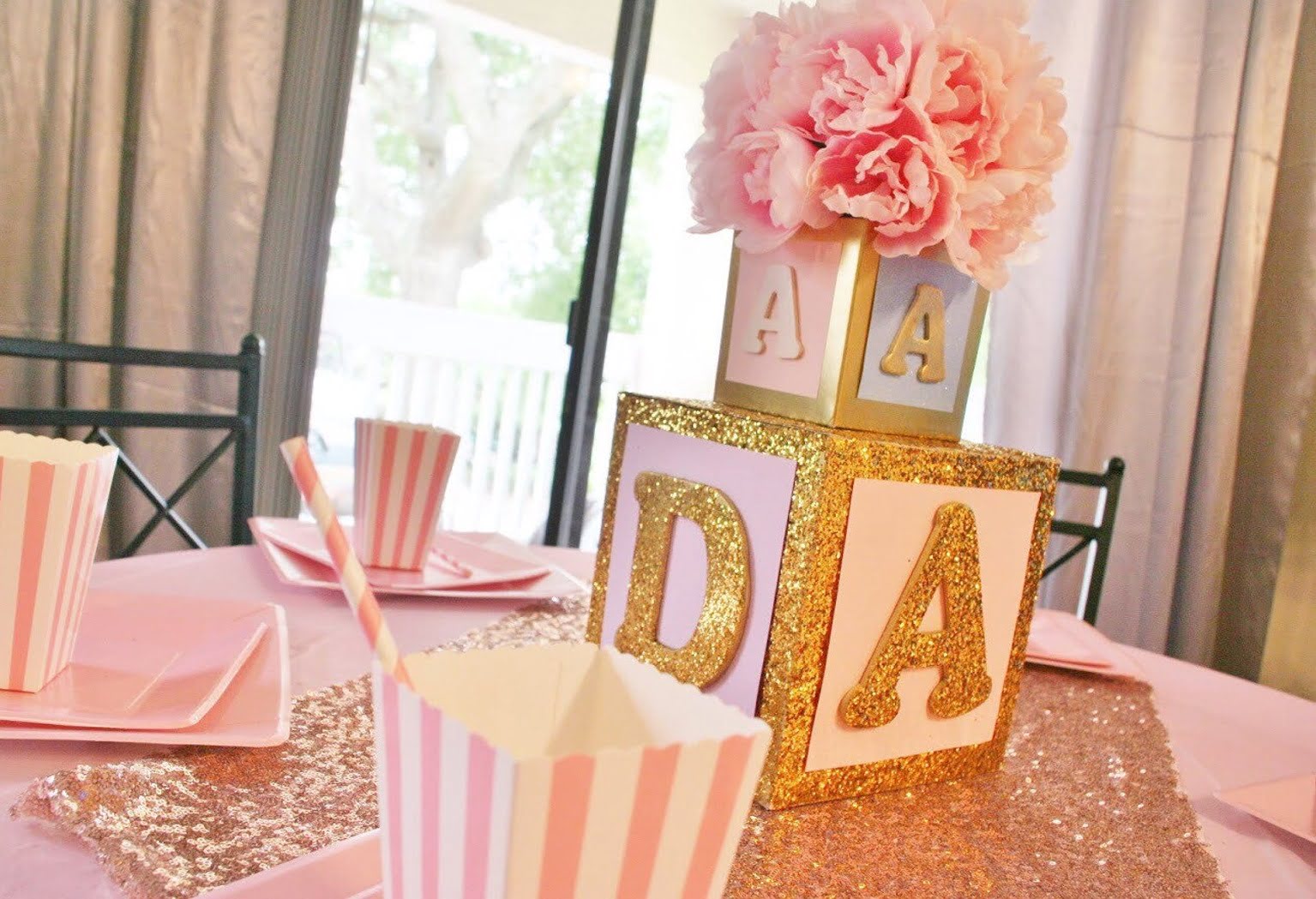 How To Arrange Baby Blocks For A Table Centerpiece