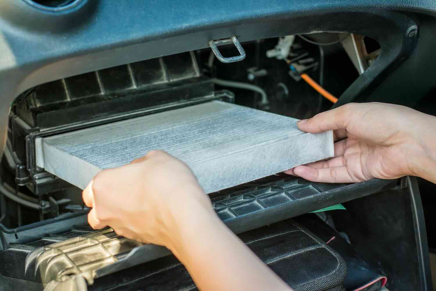 How To Change An Air Conditioner Filter In A Car