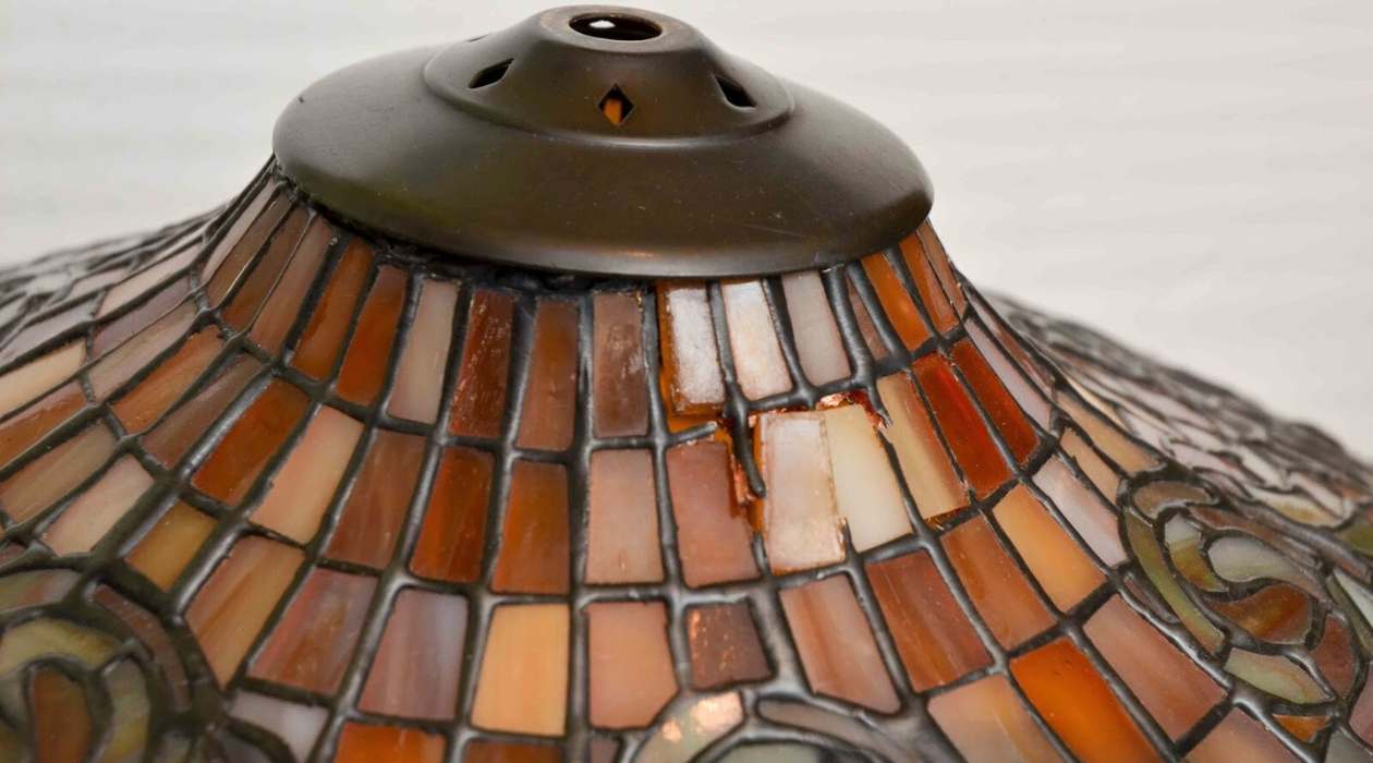 How To Clean A Stained Glass Lamp
