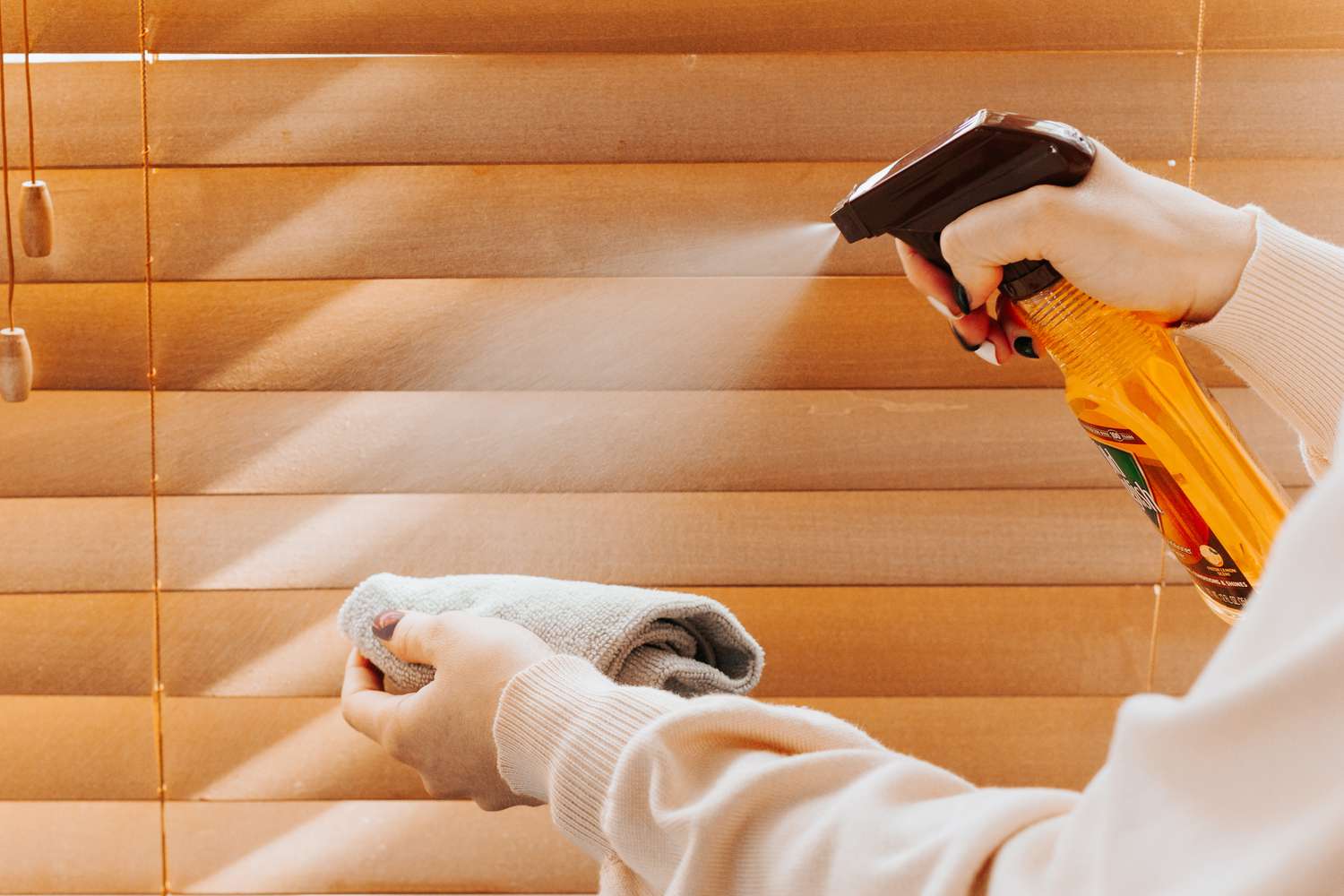 How To Clean Greasy Blinds
