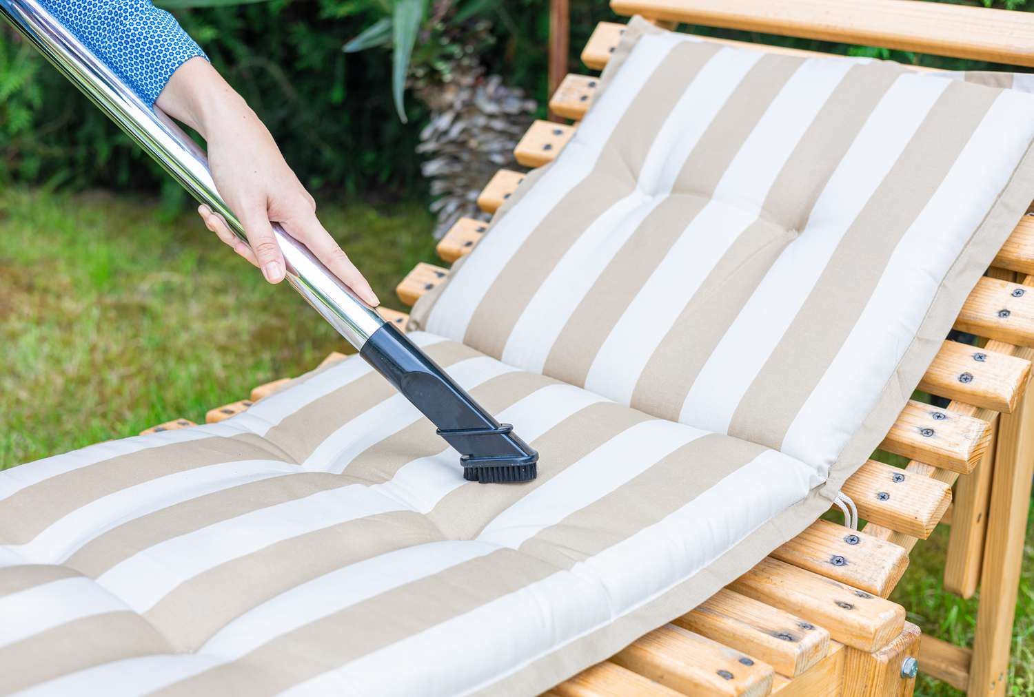 How To Clean Sunbrella Outdoor Patio Cushions
