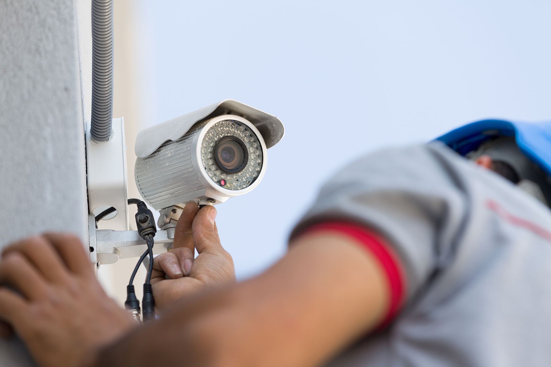 How To Connect To A Home Surveillance Camera From The Internet