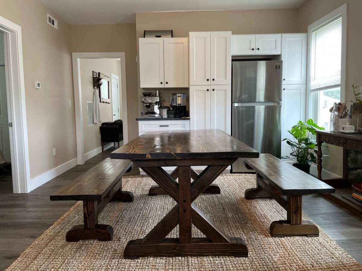 How To Construct A Farmhouse Dining Table