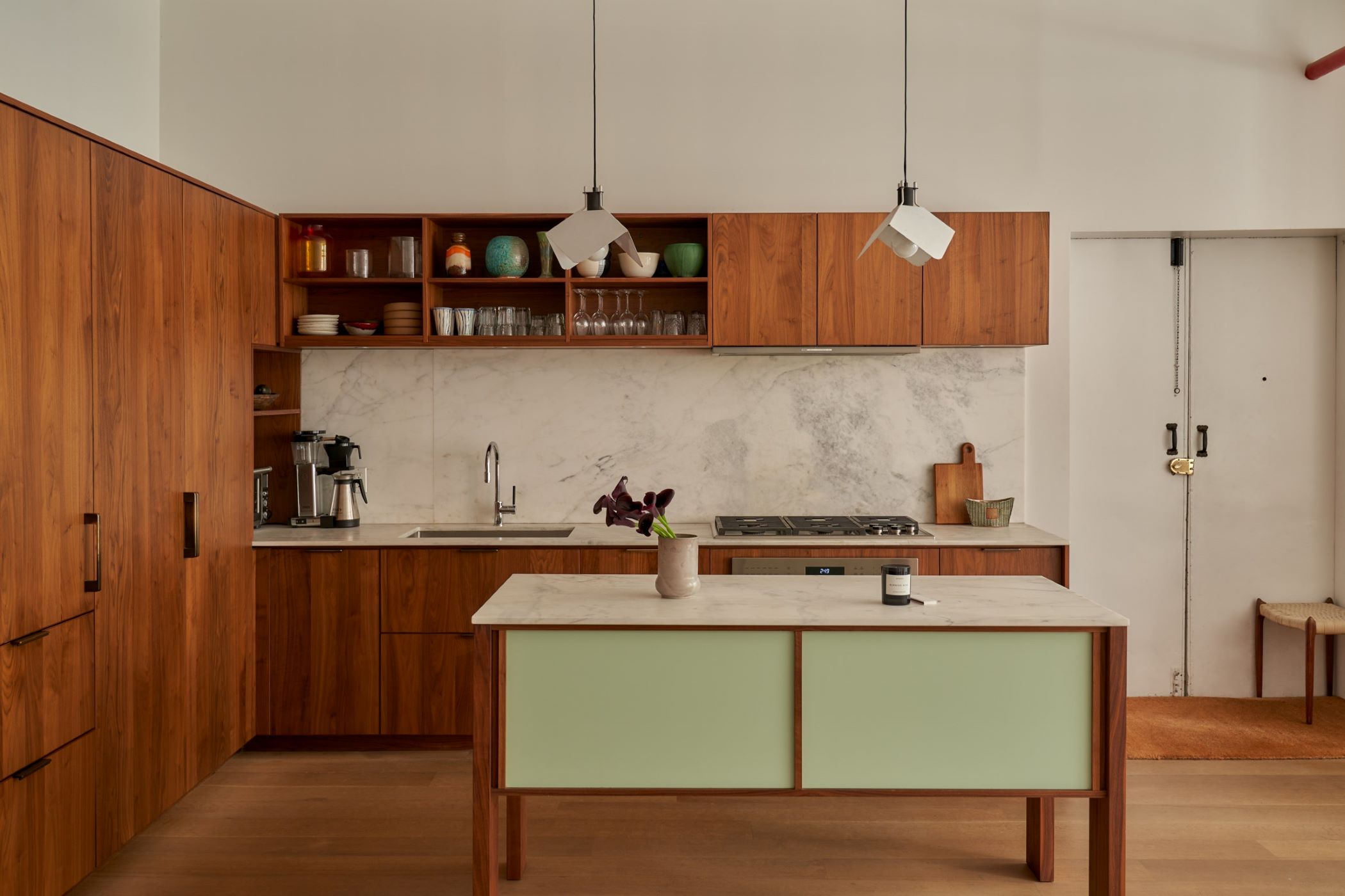 How To Design A Small Kitchen On The North Side Of The House