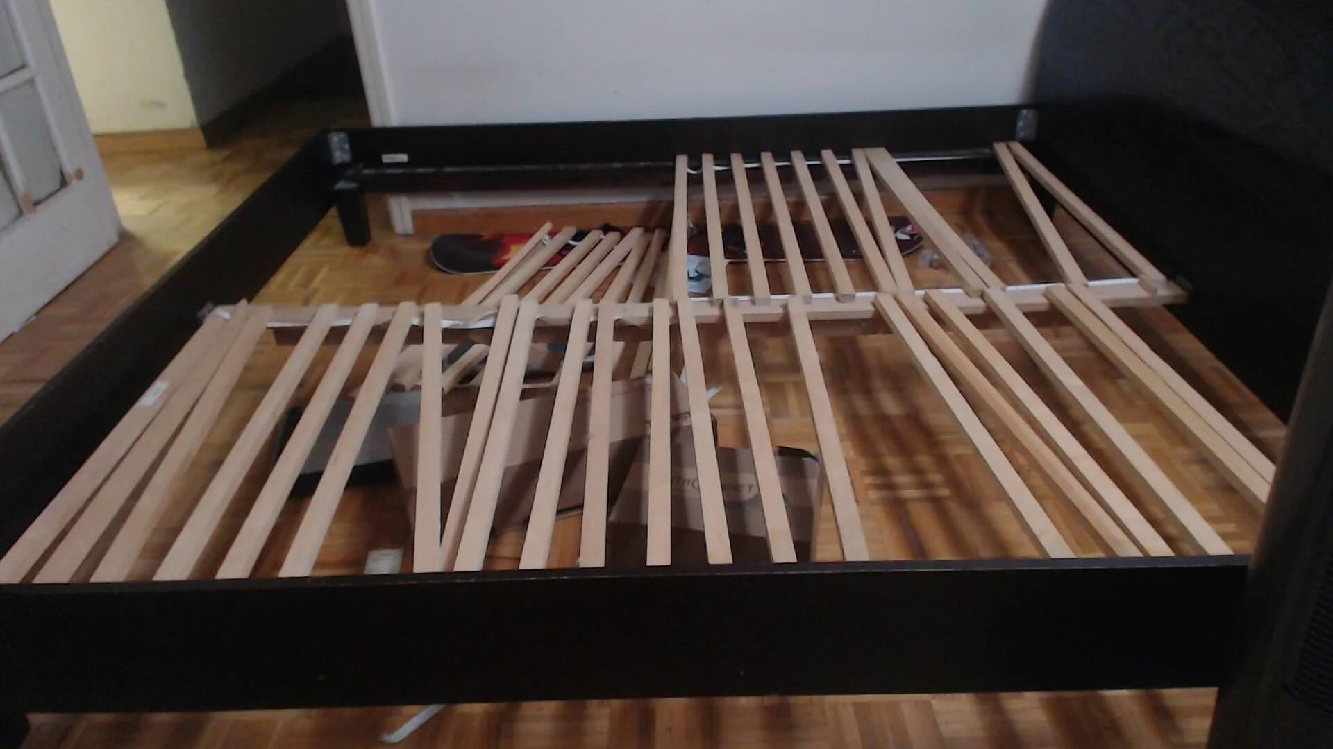 How To Fix A Broken Wooden Bed Frame
