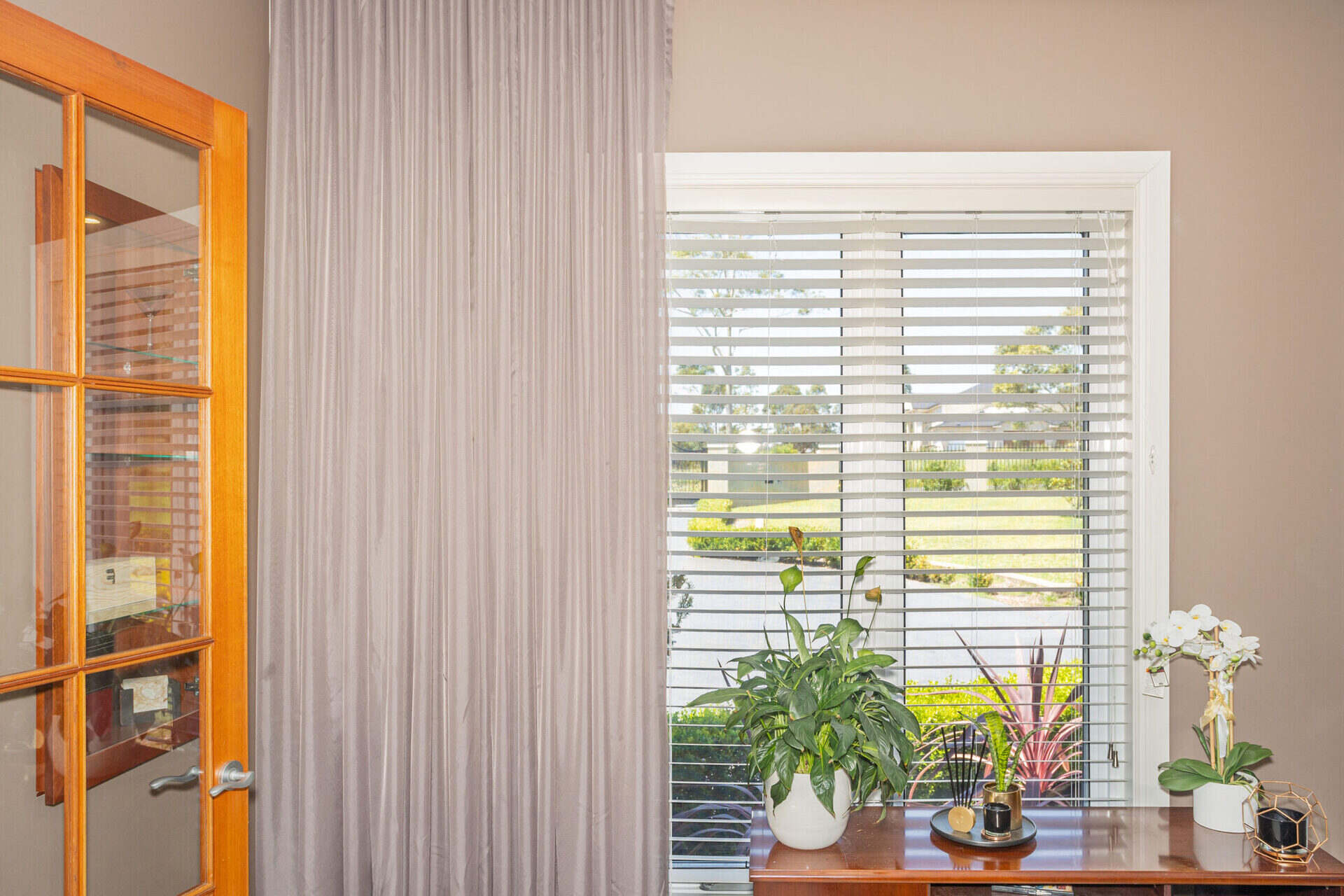 How To Fix Blinds That Won’t Close All The Way