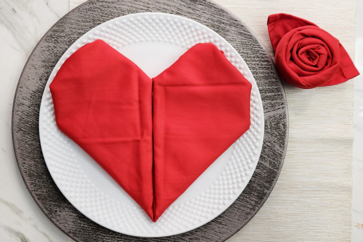 How To Fold A Napkin Into A Heart