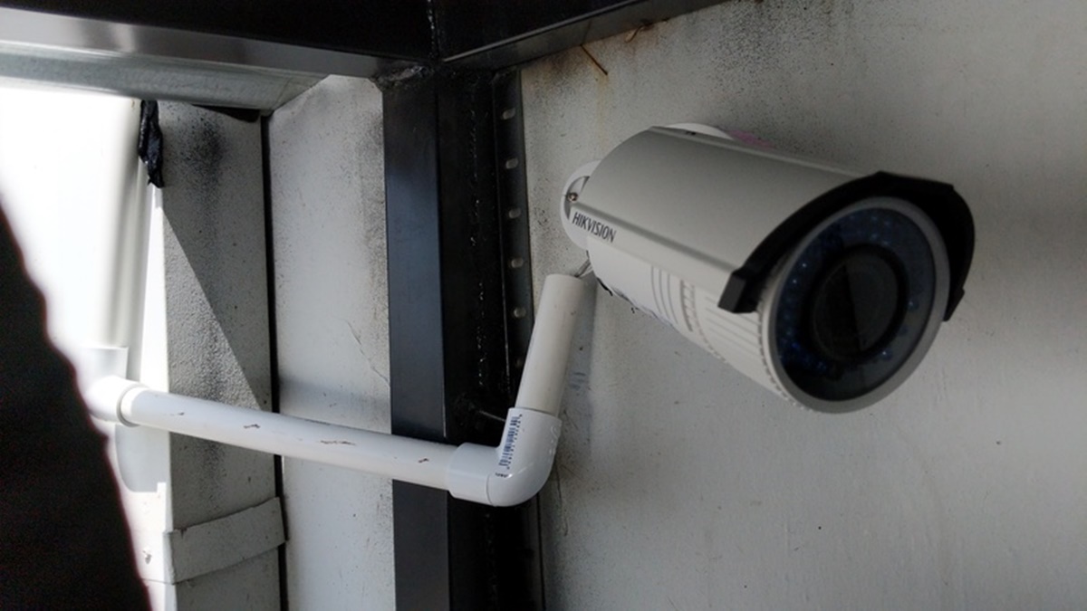 How To Install Outside Wired Security Cameras Without Drilling Holes In The Walls